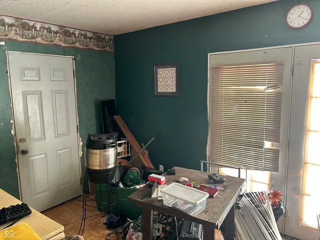 $59,900 | 1221 North 3rd Street, Austin, IN 47102