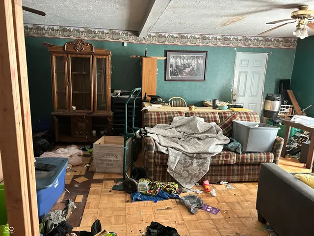 $59,900 | 1221 North 3rd Street, Austin, IN 47102