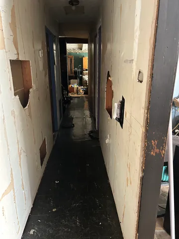 $59,900 | 1221 North 3rd Street, Austin, IN 47102