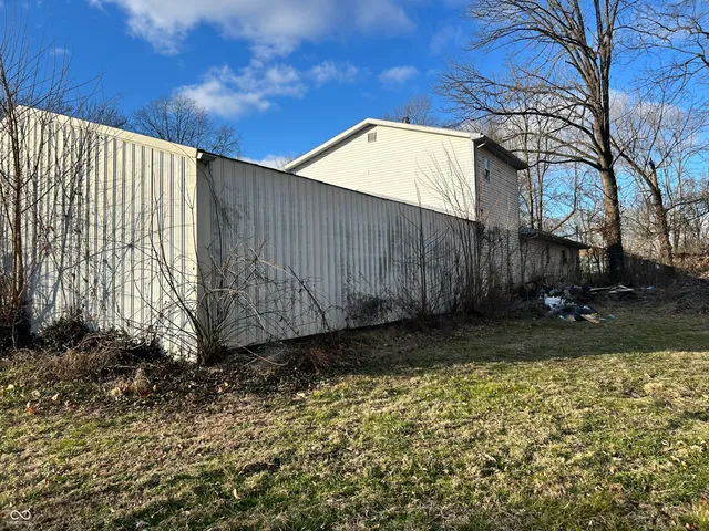 $59,900 | 1221 North 3rd Street, Austin, IN 47102