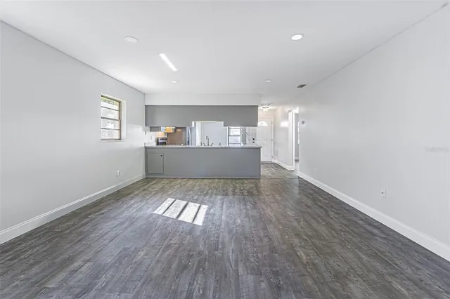 $205,000 | 2010 Cedar Run Drive, Plant City, FL 33563