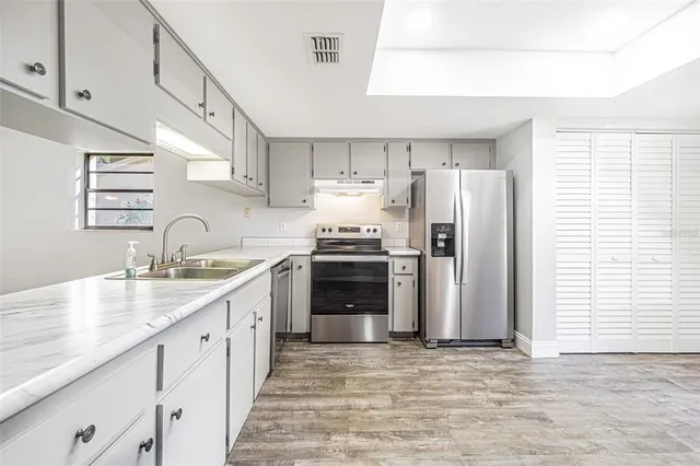 $205,000 | 2010 Cedar Run Drive, Plant City, FL 33563