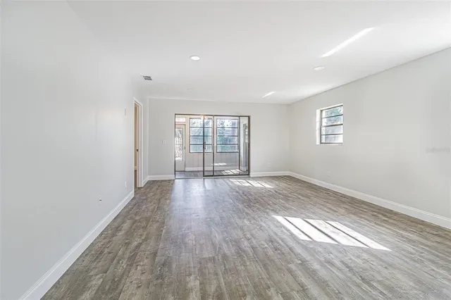 $205,000 | 2010 Cedar Run Drive, Plant City, FL 33563