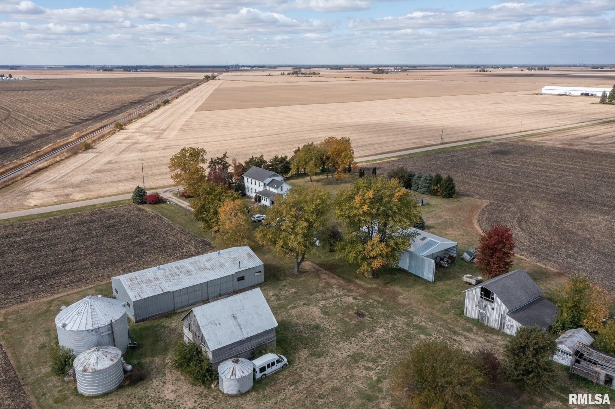 4224 Morris Mill Road Delavan, IL 61734 - Photo 12 of 60