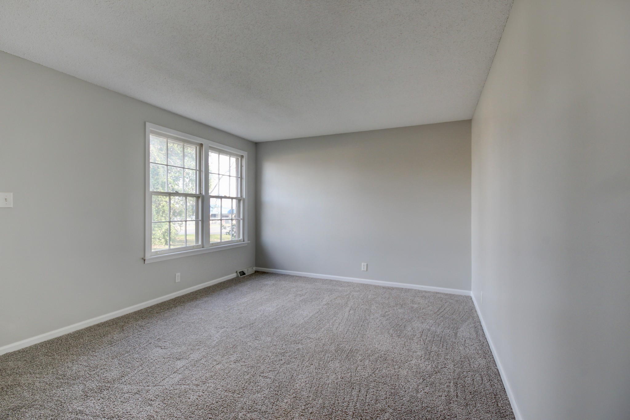 940 Dover Road Clarksville, TN 37042 - Photo 8 of 52 Gallery Image 8
