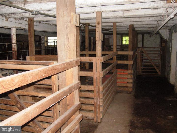 312 Reitnour Road Spring City, PA 19475 - Photo 21 of 22 Barn