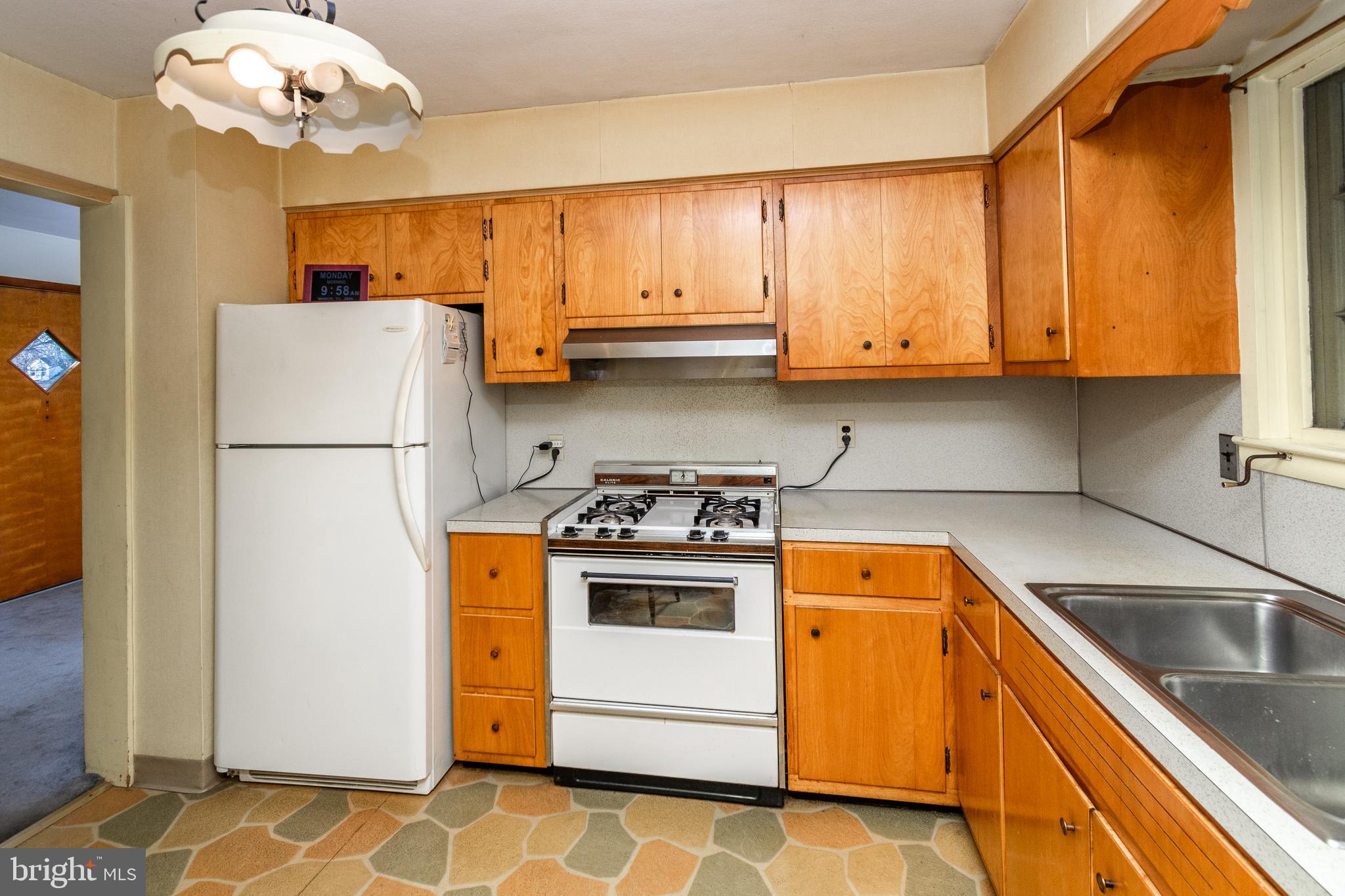 1 Rutledge Avenue Ewing, NJ 08618 - Photo 14 of 33 Kitchen