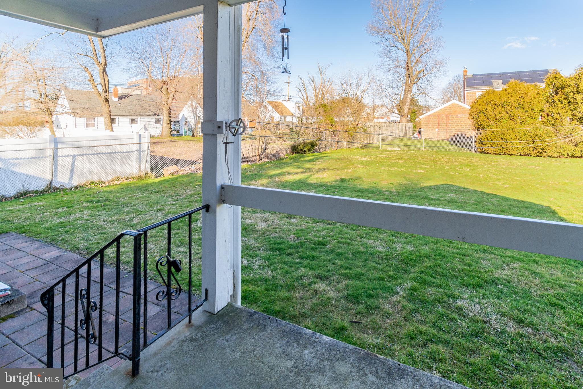 1 Rutledge Avenue Ewing, NJ 08618 - Photo 32 of 33 Back proch
