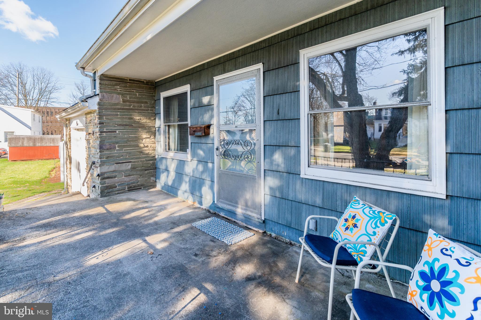 1 Rutledge Avenue Ewing, NJ 08618 - Photo 7 of 33 Front porch