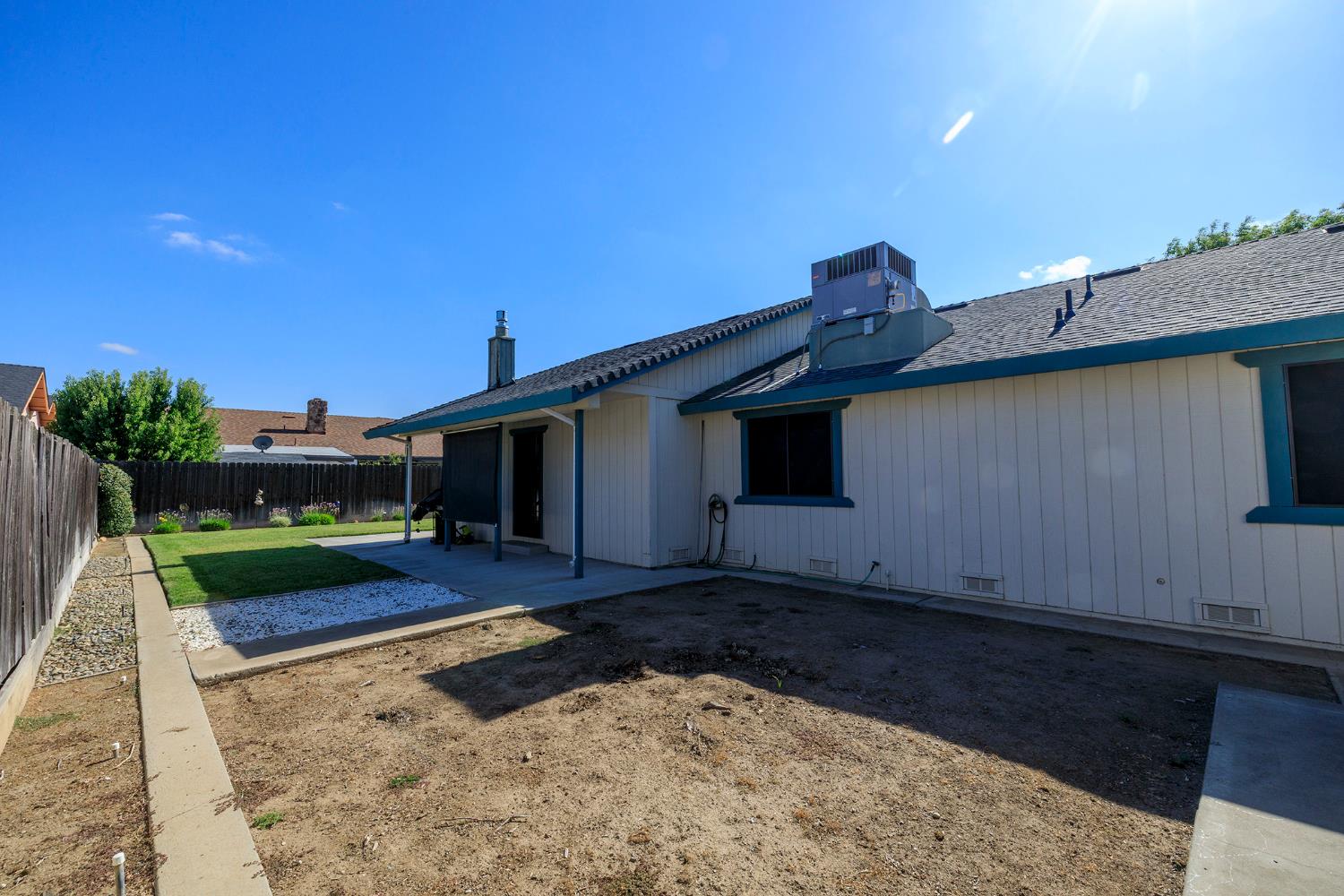 1647 Running Ceres, CA 95307 - Photo 49 of 55