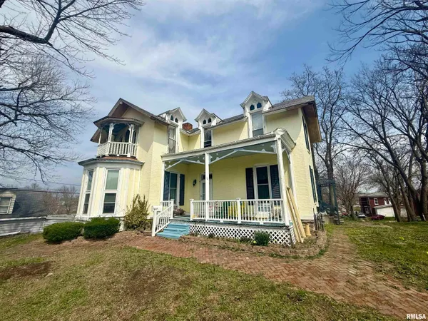 $73,500 | 1016 North 4th Street, Quincy, IL 62301
