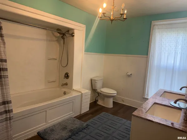 $73,500 | 1016 North 4th Street, Quincy, IL 62301
