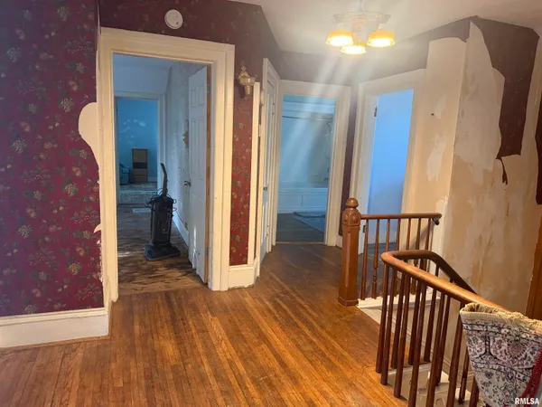 $73,500 | 1016 North 4th Street, Quincy, IL 62301