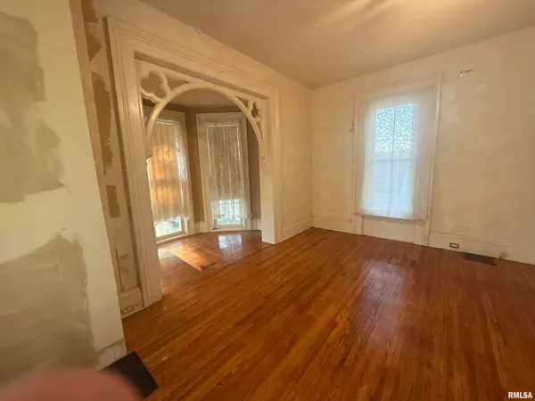 $73,500 | 1016 North 4th Street, Quincy, IL 62301