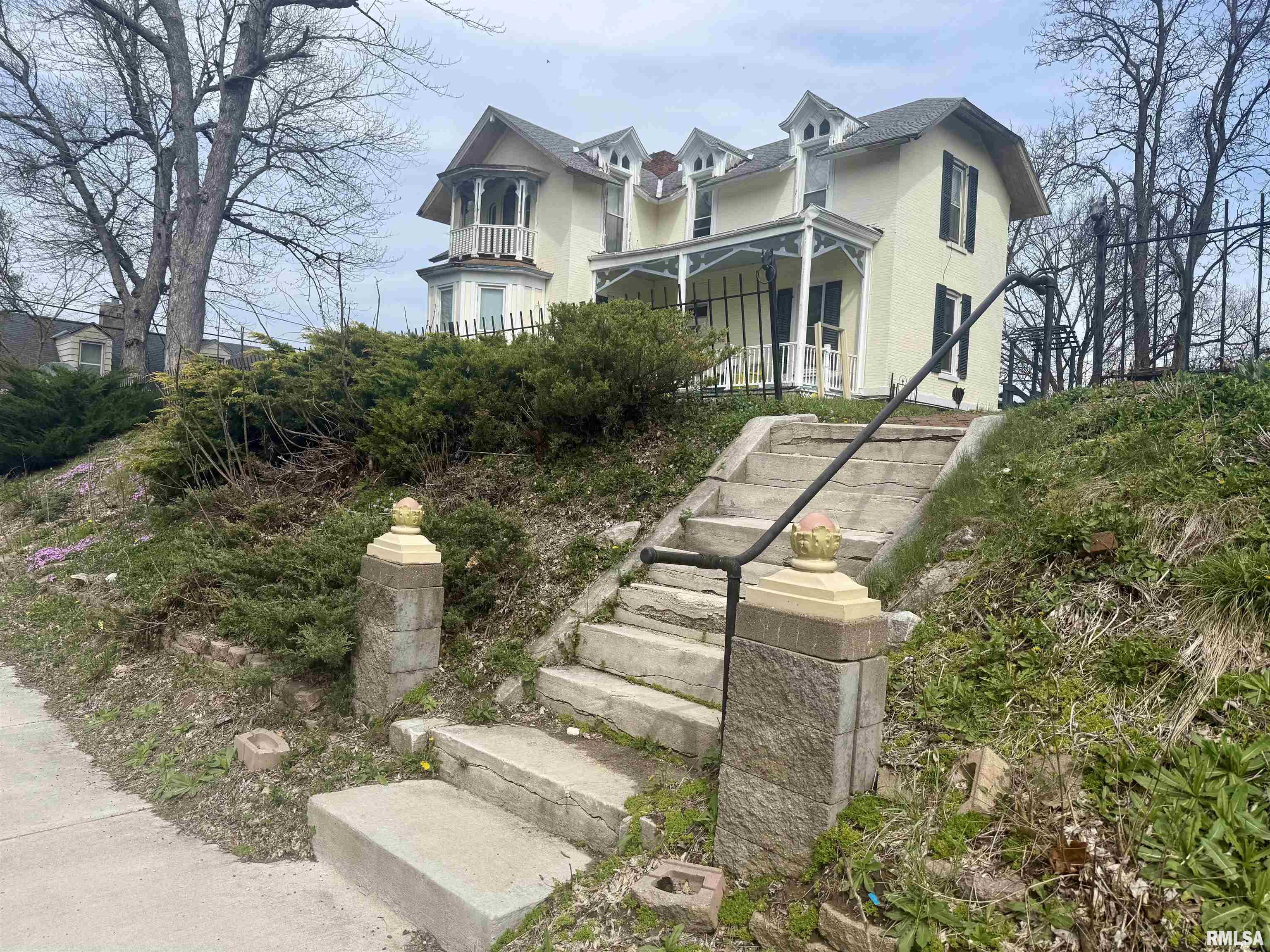 1016 North 4th Street Quincy, IL 62301 - Photo 2 of 15