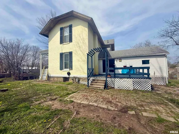 $73,500 | 1016 North 4th Street, Quincy, IL 62301