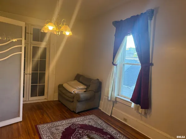 $73,500 | 1016 North 4th Street, Quincy, IL 62301