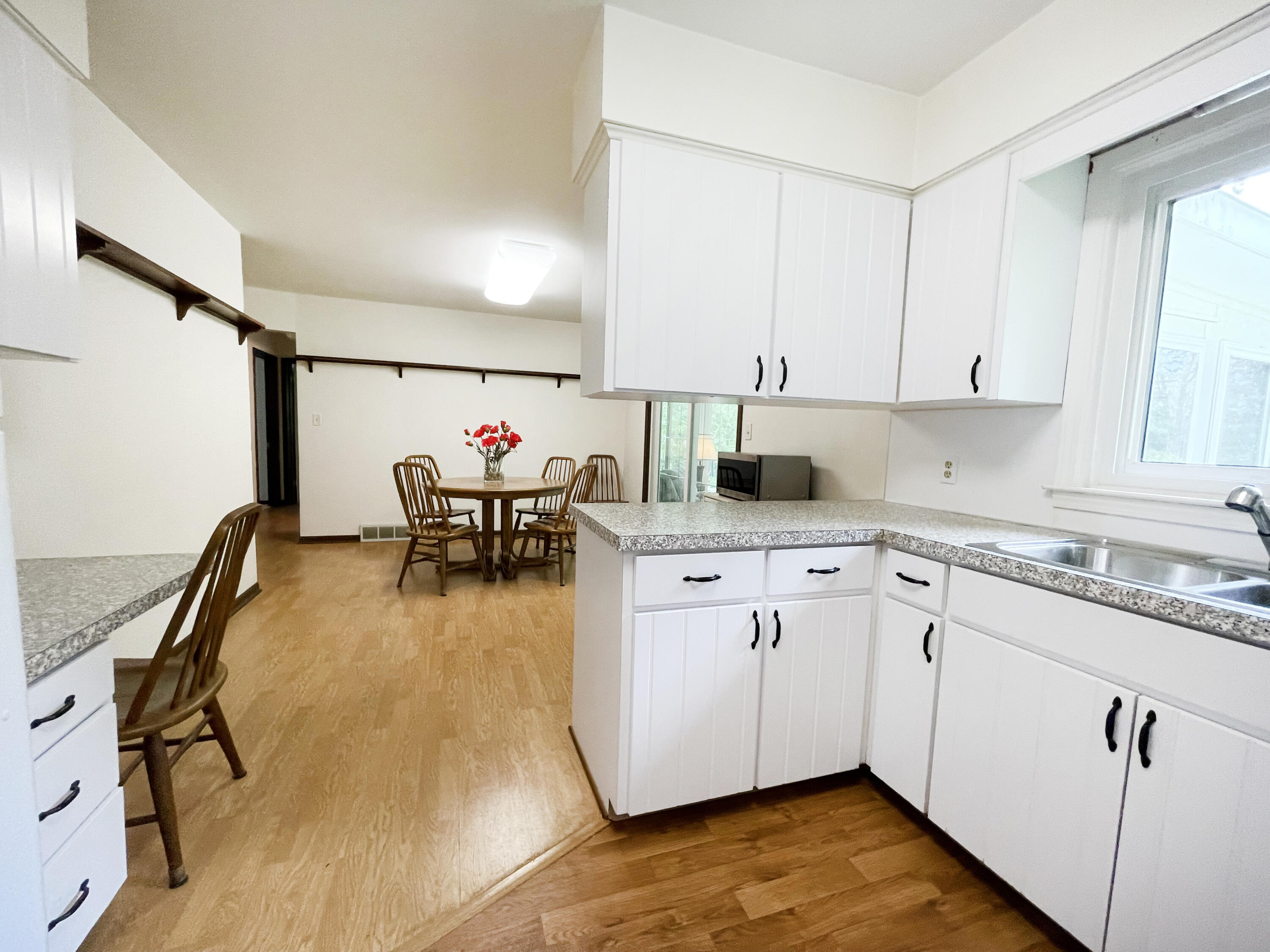 1414 Bauer Road Jenison, MI 49428 - Photo 11 of 39 Kitchen opens into Lg Dining Area