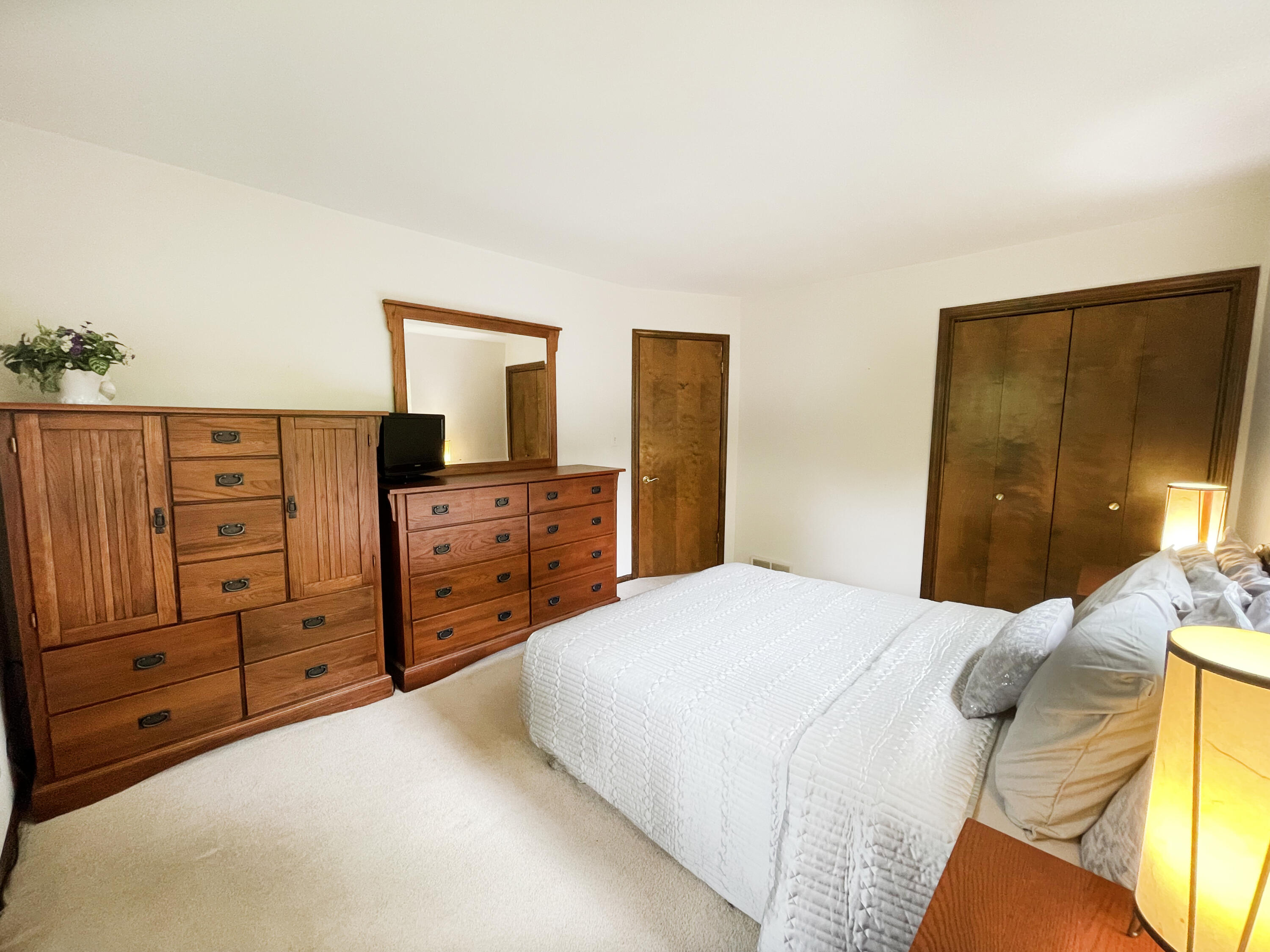 1414 Bauer Road Jenison, MI 49428 - Photo 22 of 39 Master bedroom view 2