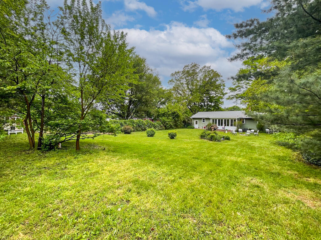1414 Bauer Road Jenison, MI 49428 - Photo 36 of 39 Plenty of room for all of us...