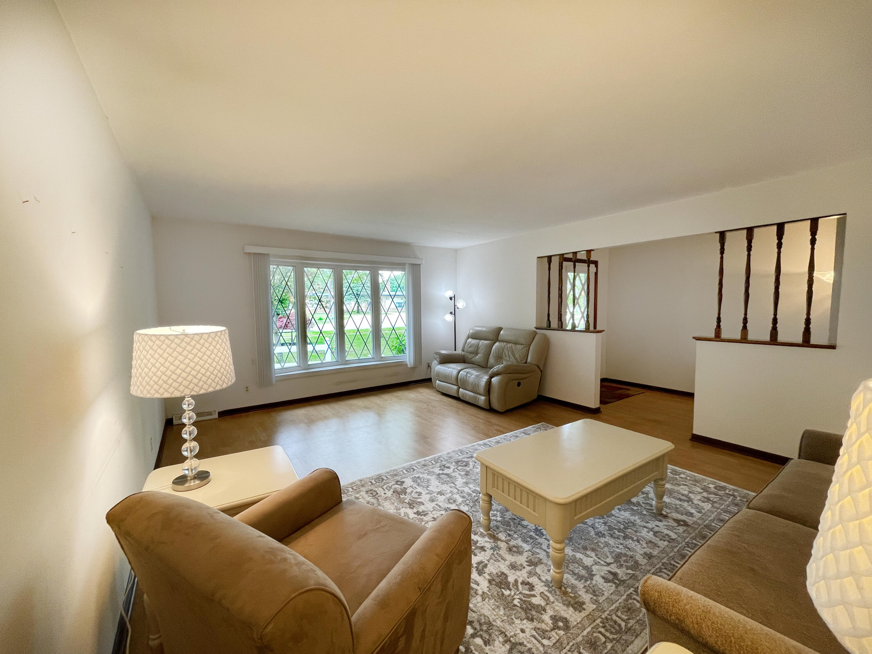 1414 Bauer Road Jenison, MI 49428 - Photo 5 of 39 Very spacious & lovely LR