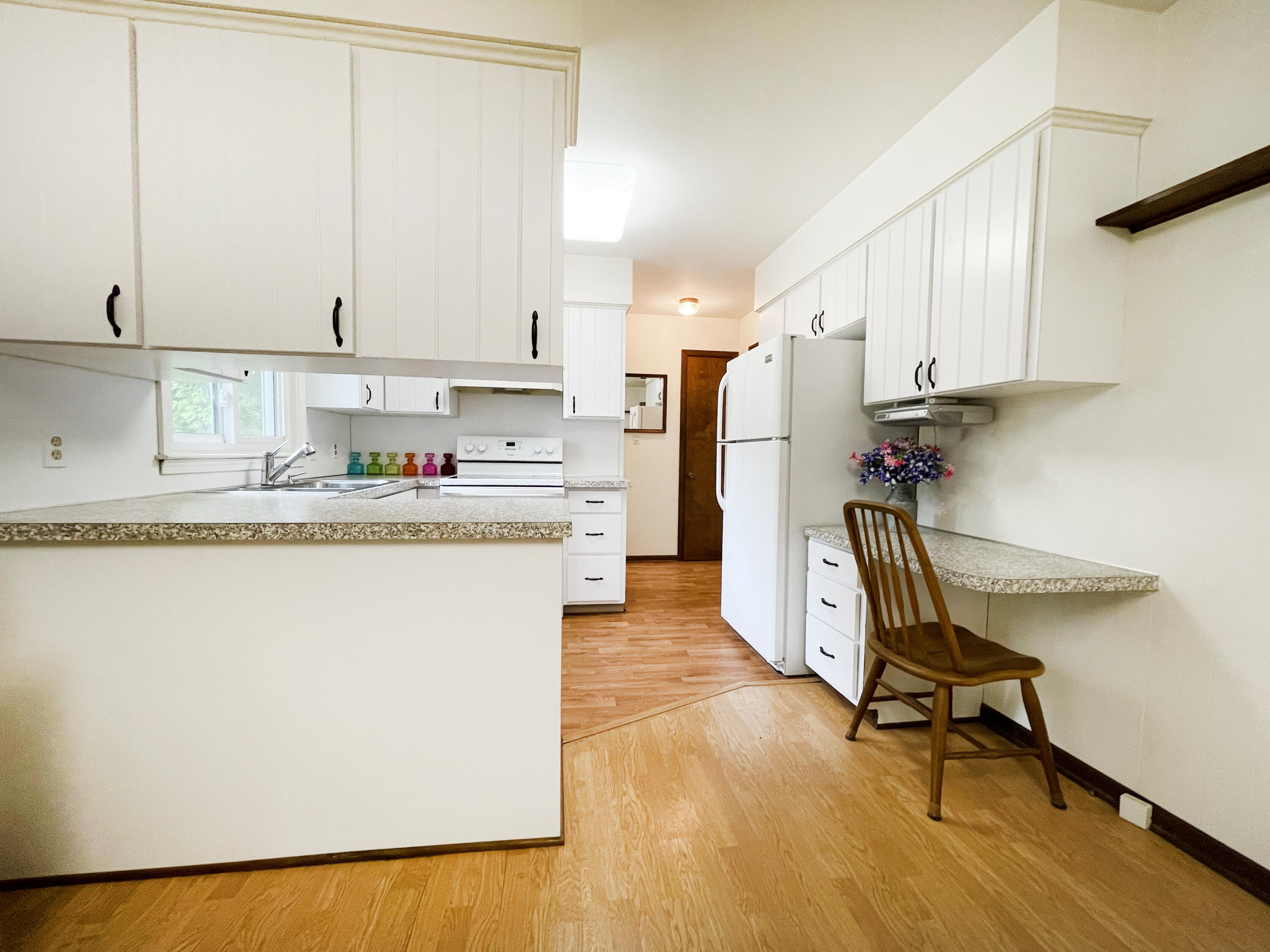 1414 Bauer Road Jenison, MI 49428 - Photo 10 of 39 Lots of cabinets & desk area