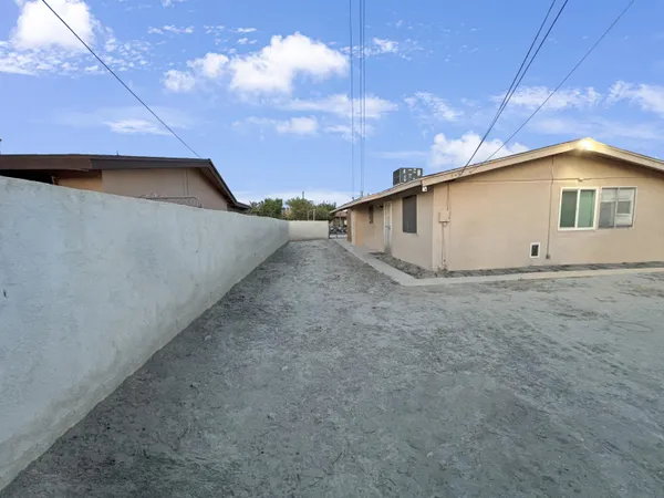 $399,500 | 43737 Arabia Street, Indio, CA 92201
