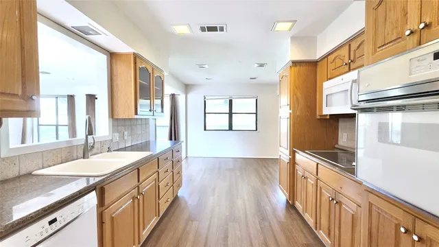 $2,750 | 843 Sunfish Street, Lakeway, TX 78734