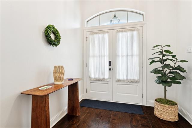 2425 Cours Carson Street Mandeville, LA 70448 - Photo 2 of 17