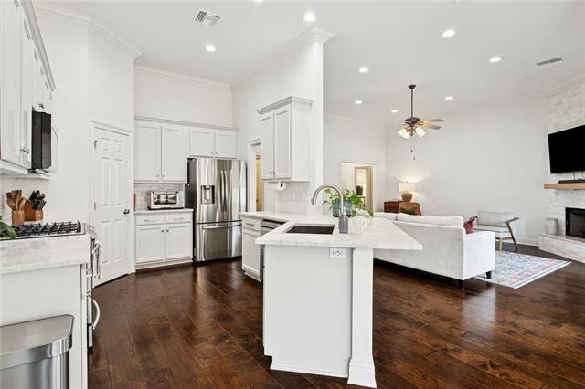 2425 Cours Carson Street Mandeville, LA 70448 - Photo 5 of 17