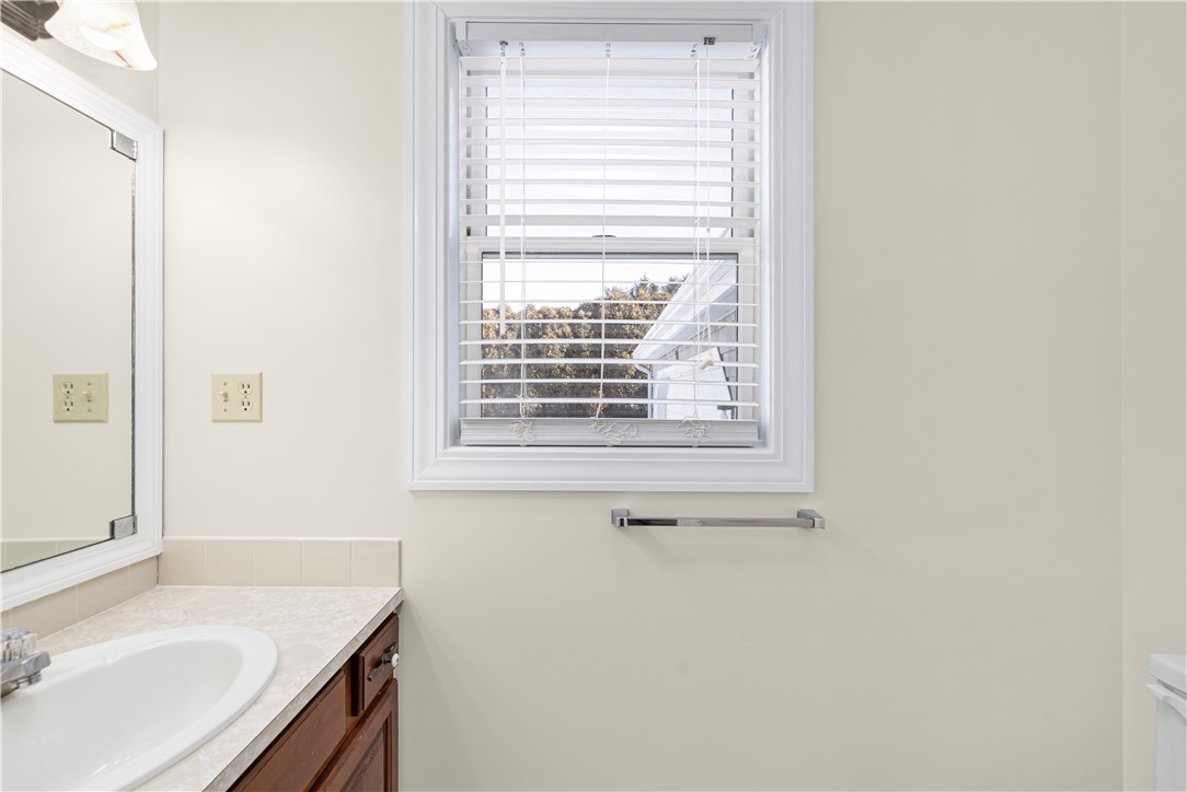 18 Coggeshall Way Middletown, RI 02842 - Photo 22 of 46 1st Floor Lavette