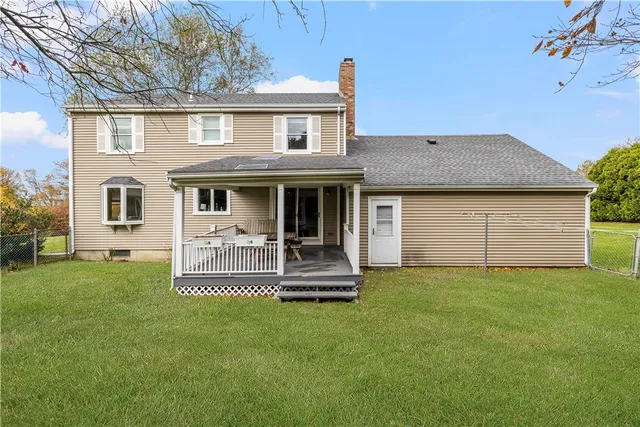 $3,800 | 18 Coggeshall Way, Middletown, RI 02842