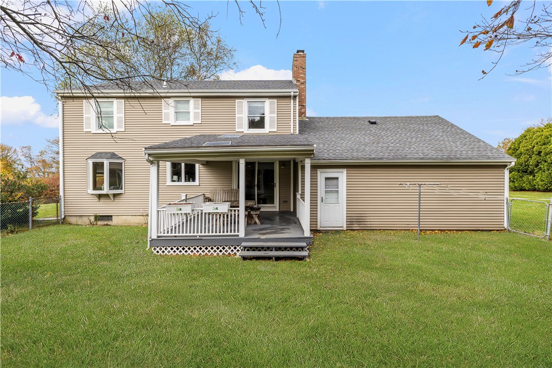 18 Coggeshall Way Middletown, RI 02842 - Photo 36 of 46