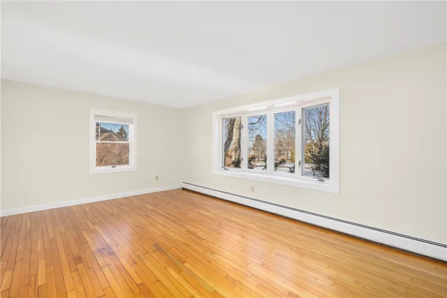 $3,800 | 18 Coggeshall Way, Middletown, RI 02842