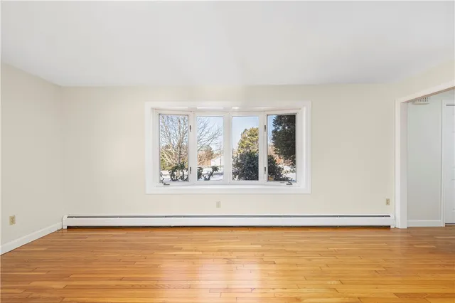 $3,800 | 18 Coggeshall Way, Middletown, RI 02842