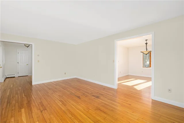 $3,800 | 18 Coggeshall Way, Middletown, RI 02842