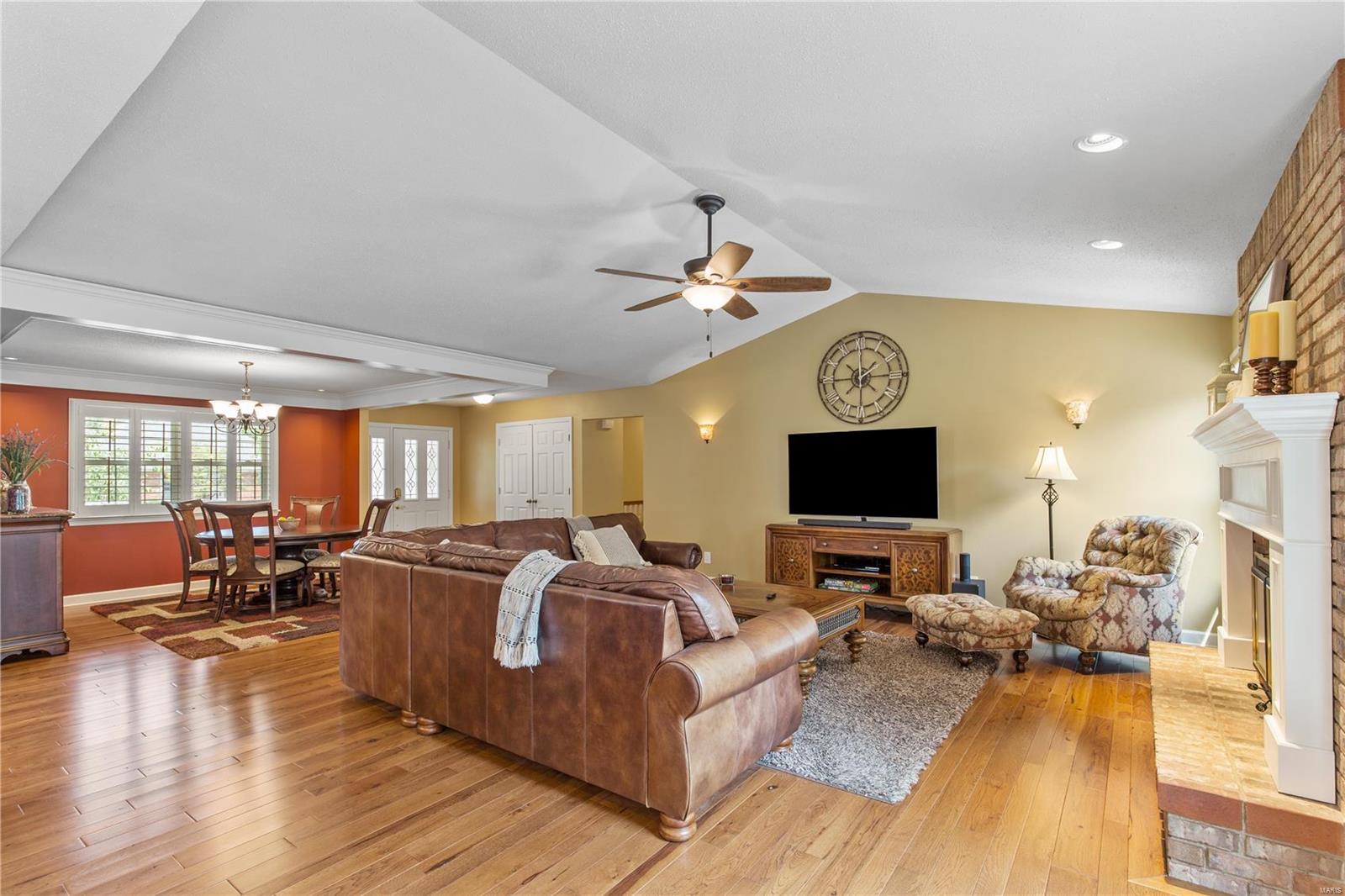 39 Clarksburg Weldon Spring, MO 63304 - Photo 16 of 44 Gallery Image 16