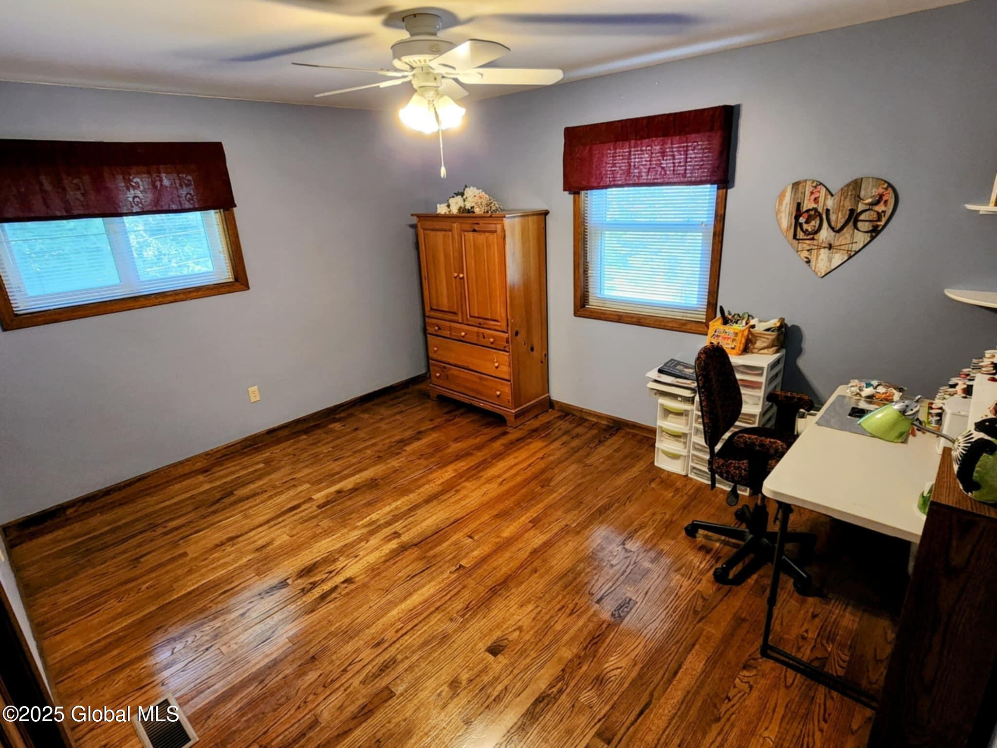 499 Tamarack Road Pittsfield, MA 01201 - Photo 15 of 33 15
