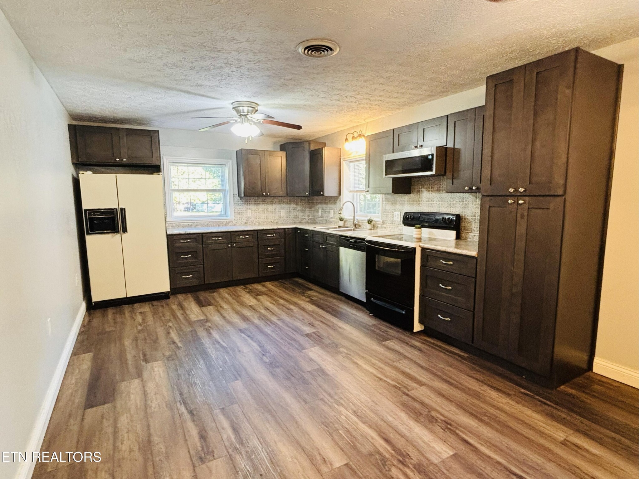 702 Iris Avenue Jamestown, TN 38556 - Photo 8 of 30