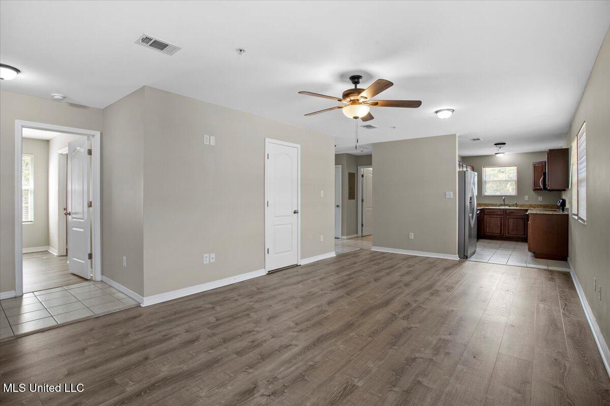 477 Tegarden Road, Unit D Gulfport, MS 39507 - Photo 19 of 37 13-HJ0A1639