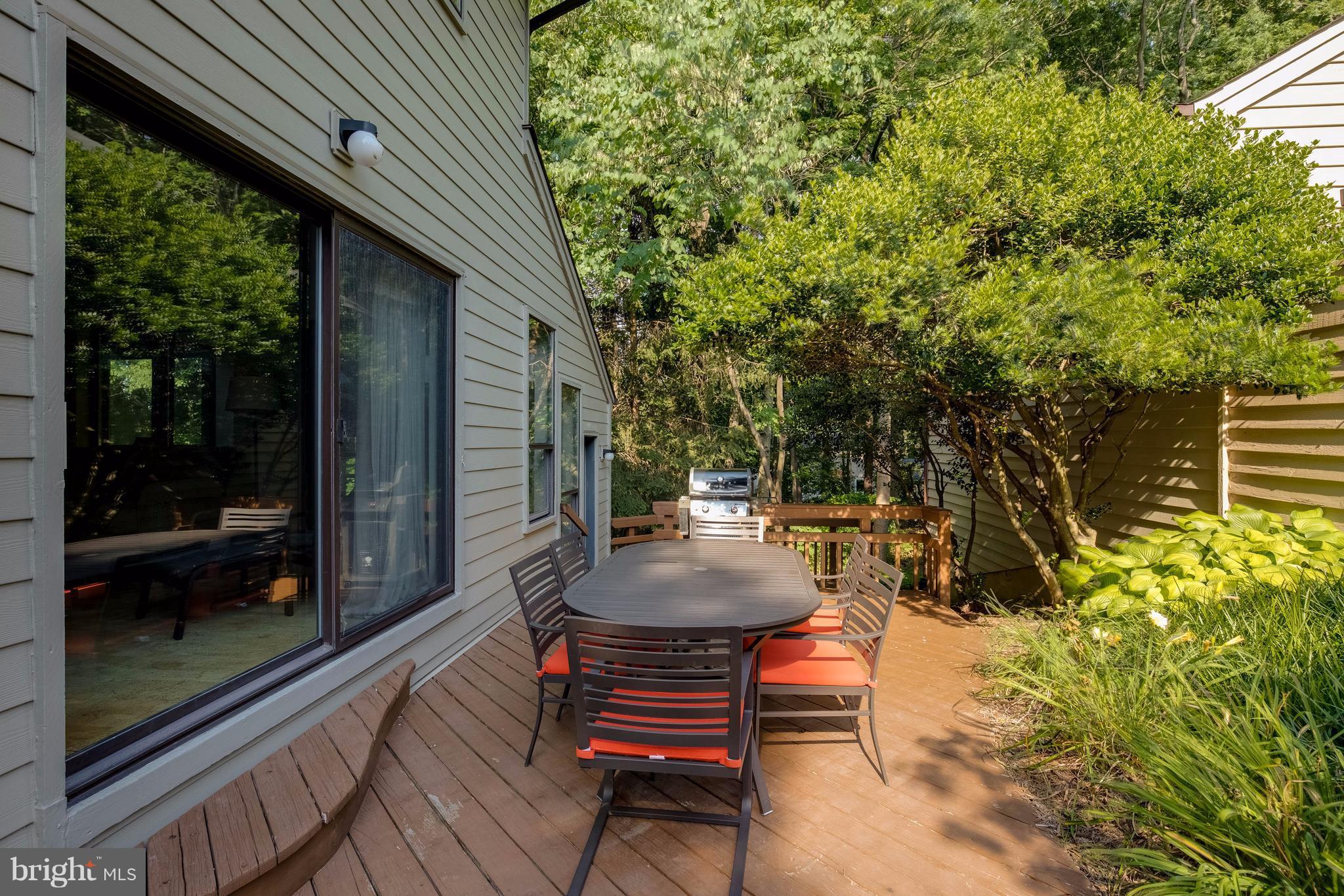 11029 Solaridge Drive Reston, VA 20191 - Photo 23 of 30 Exterior (General)
