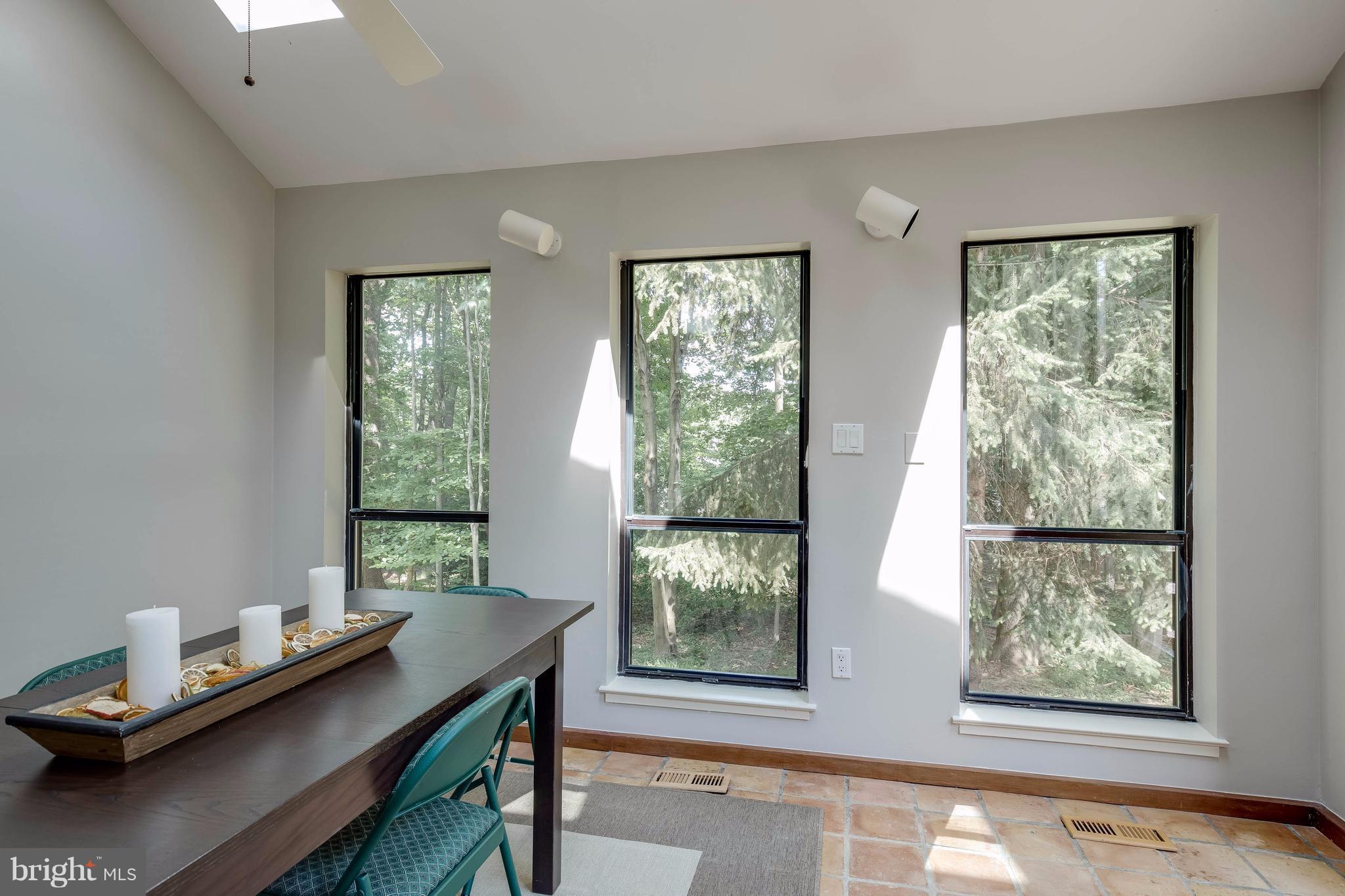 11029 Solaridge Drive Reston, VA 20191 - Photo 9 of 30 Sunroom