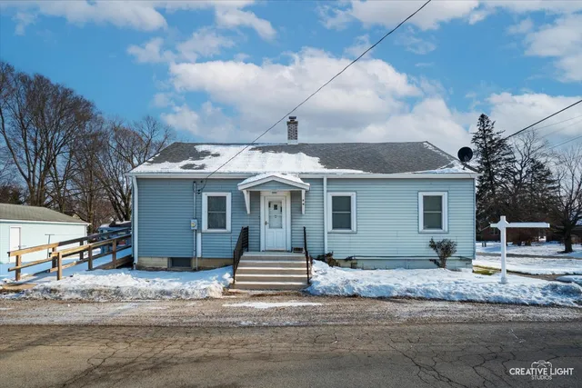 $235,000 | 2 North Van Buren Street, Newark, IL 60541