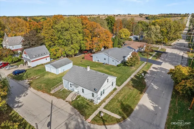 $235,000 | 2 North Van Buren Street, Newark, IL 60541