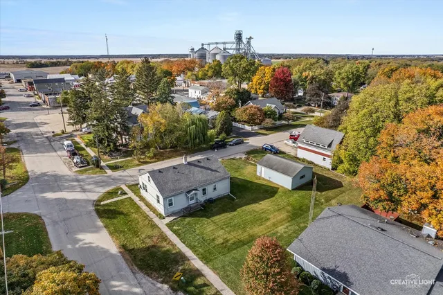 $235,000 | 2 North Van Buren Street, Newark, IL 60541