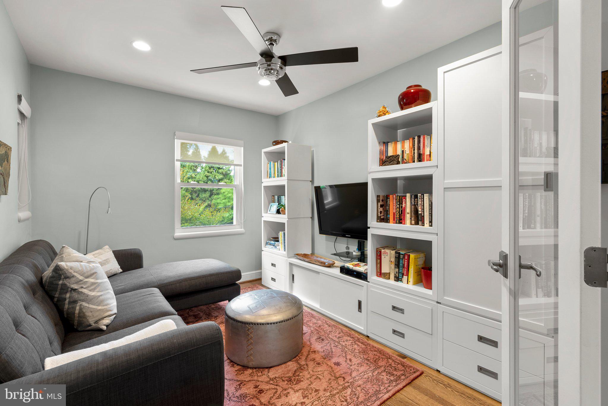 8615 Mayfair Place Silver Spring, MD 20910 - Photo 23 of 63 Gallery Image 23