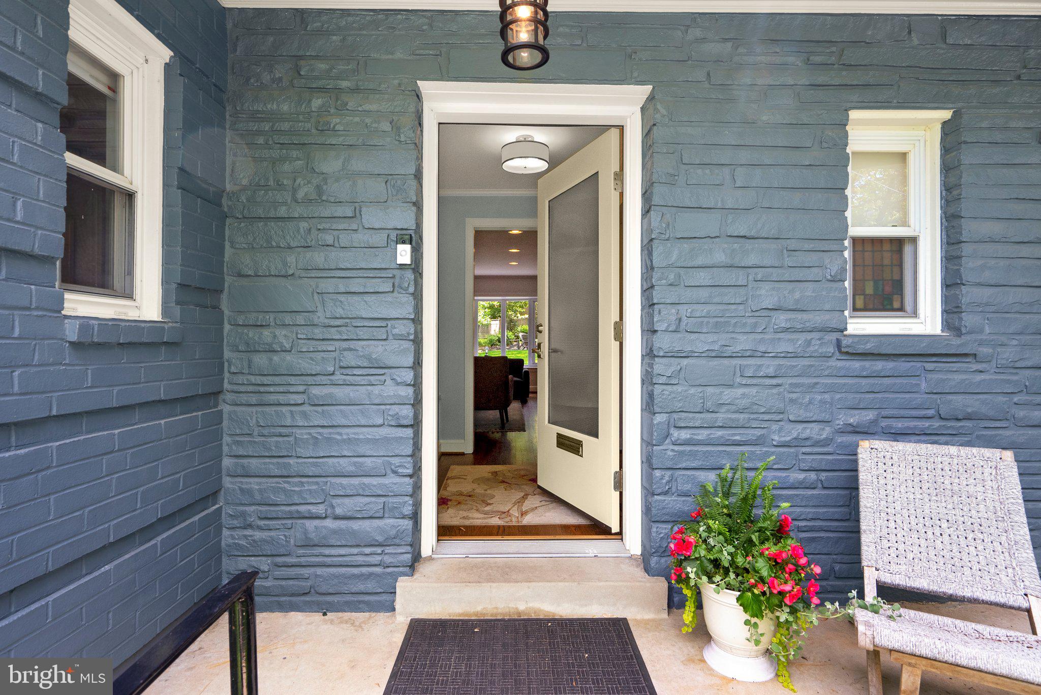 8615 Mayfair Place Silver Spring, MD 20910 - Photo 5 of 63 Gallery Image 5