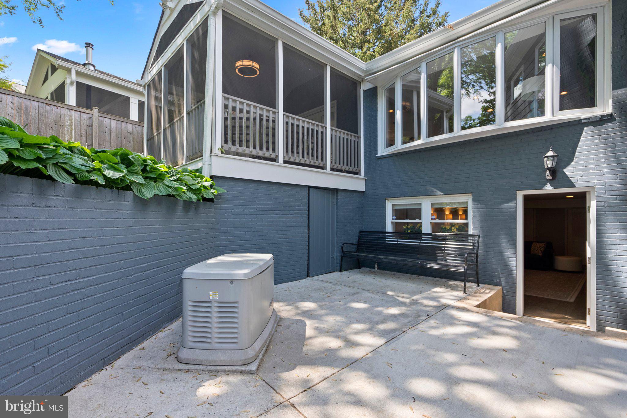 8615 Mayfair Place Silver Spring, MD 20910 - Photo 53 of 63 Gallery Image 53