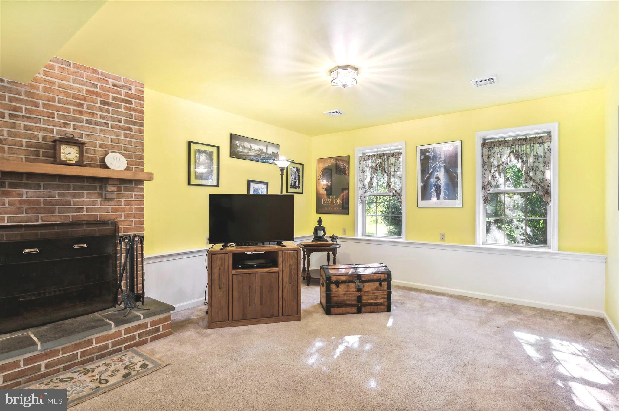 1099 Lees Bridge Road Nottingham, PA 19362 - Photo 20 of 32 Family Room