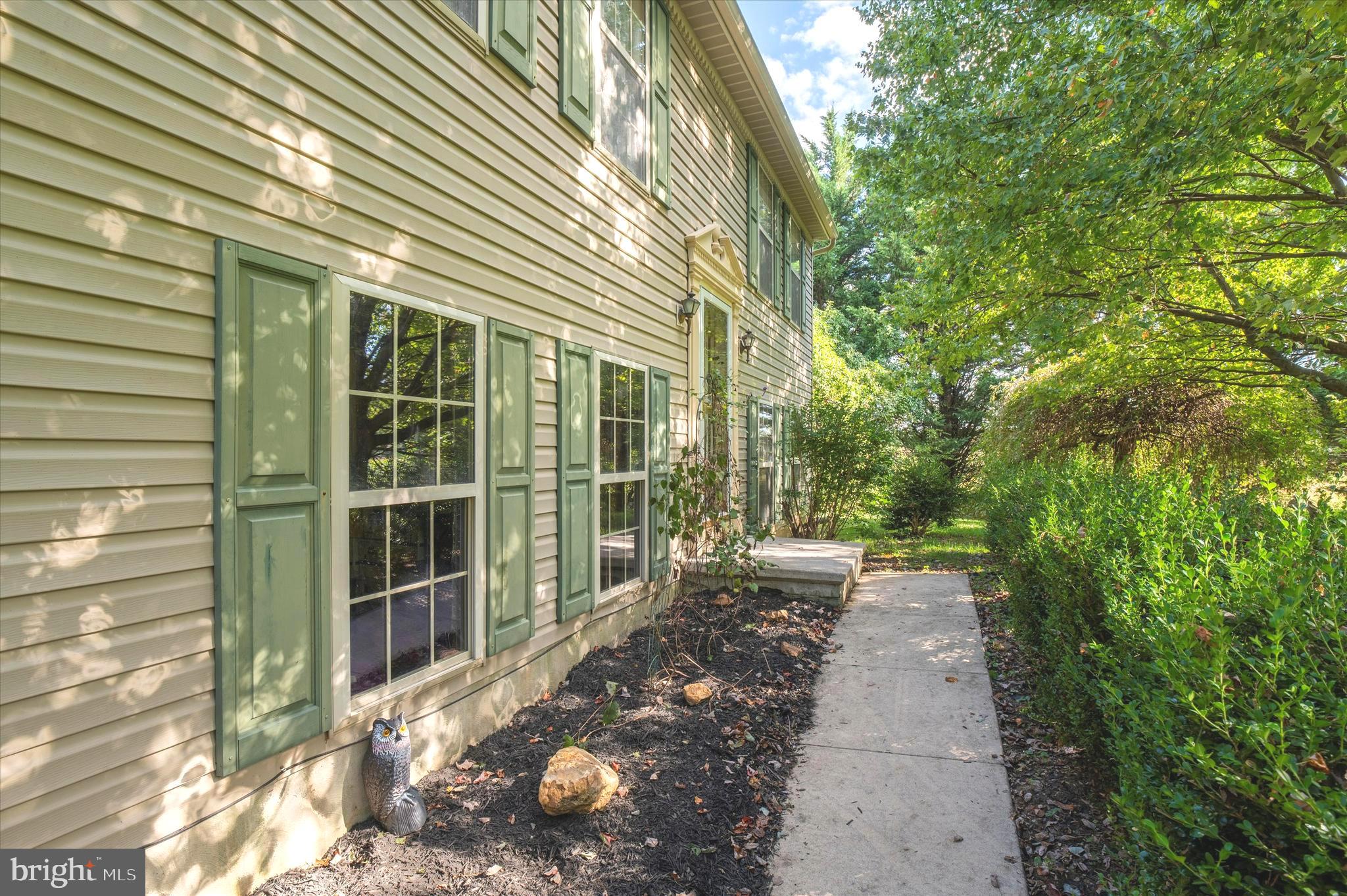 1099 Lees Bridge Road Nottingham, PA 19362 - Photo 2 of 32 Front